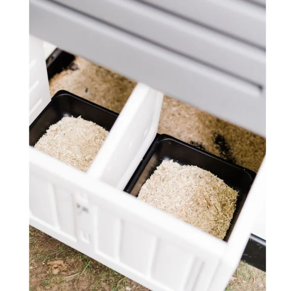 Snap Lock Formex Chicken Coop, Standard White (Up to 4 Chickens) - Image 4
